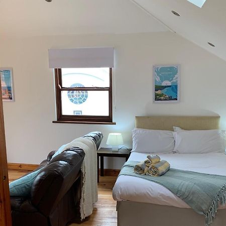 Penthouse 3 - Spacious Harbourside Apartment With Stunning Sea Views Penzance Kültér fotó