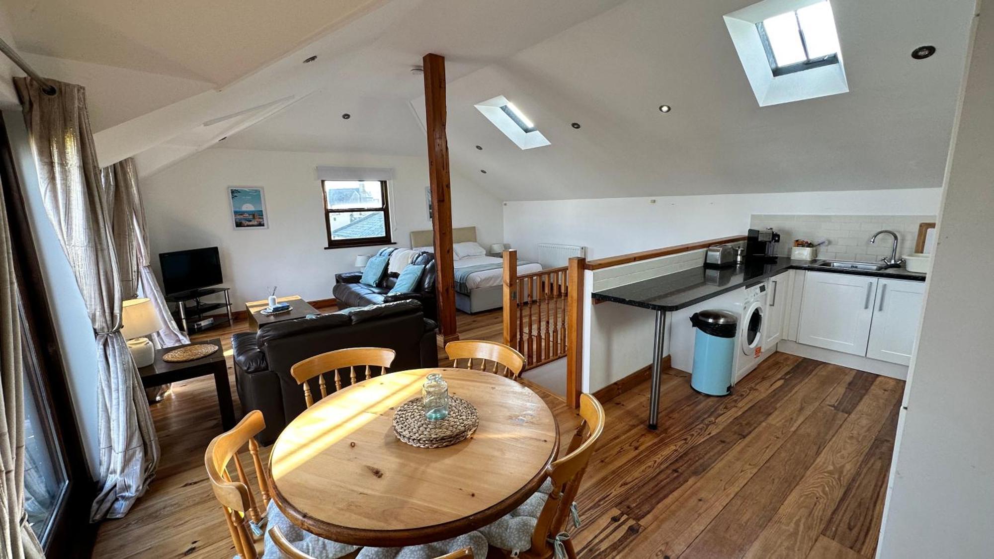Penthouse 3 - Spacious Harbourside Apartment With Stunning Sea Views Penzance Kültér fotó